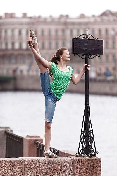 23P Flexible girls.(no nude)