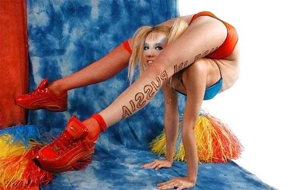 23P Flexible girls.(no nude)