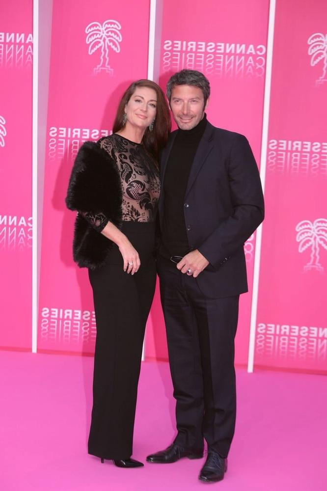 14P Helene Semonin oops boobs Cannes apr 2019
