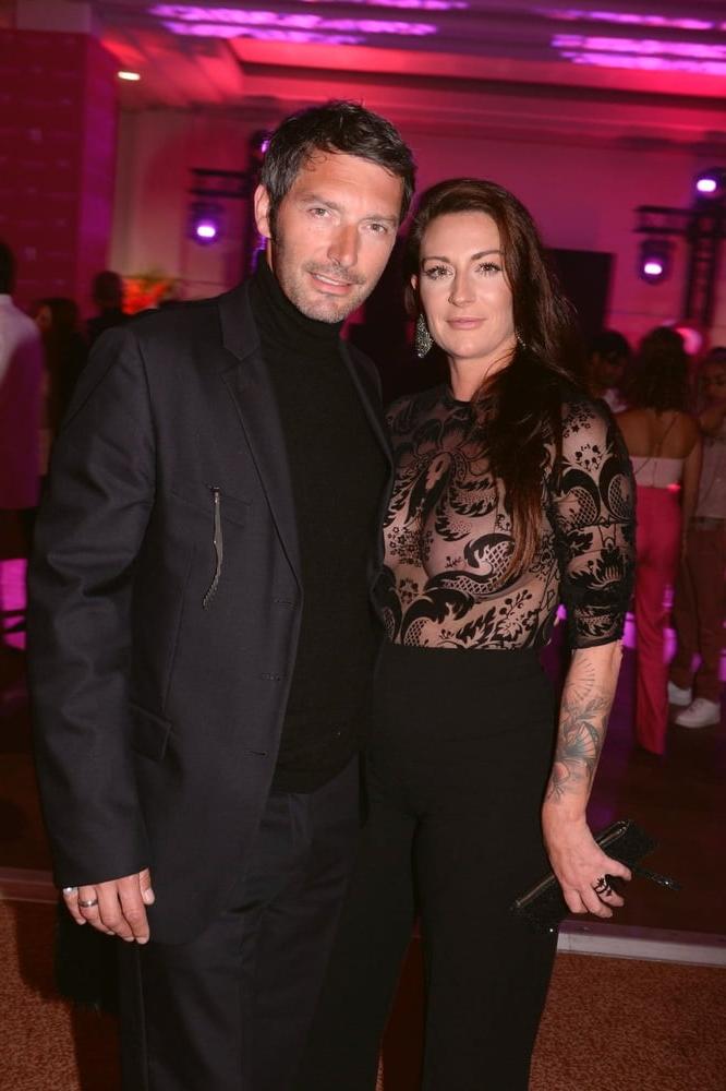 14P Helene Semonin oops boobs Cannes apr 2019