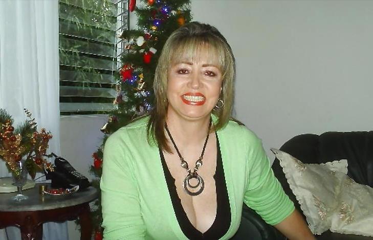 15P Mature Colombian 54 years old