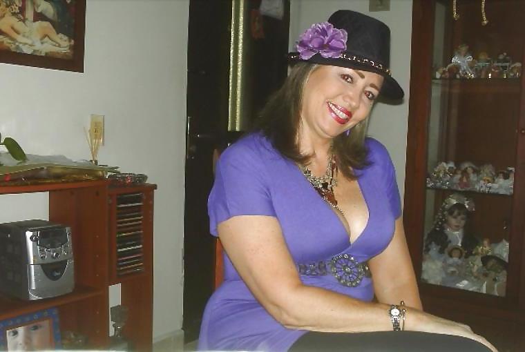 15P Mature Colombian 54 years old