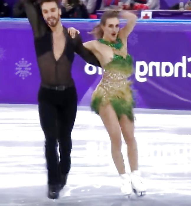 25P Gabriella Papadakis oops Olympiques Games feb 2018