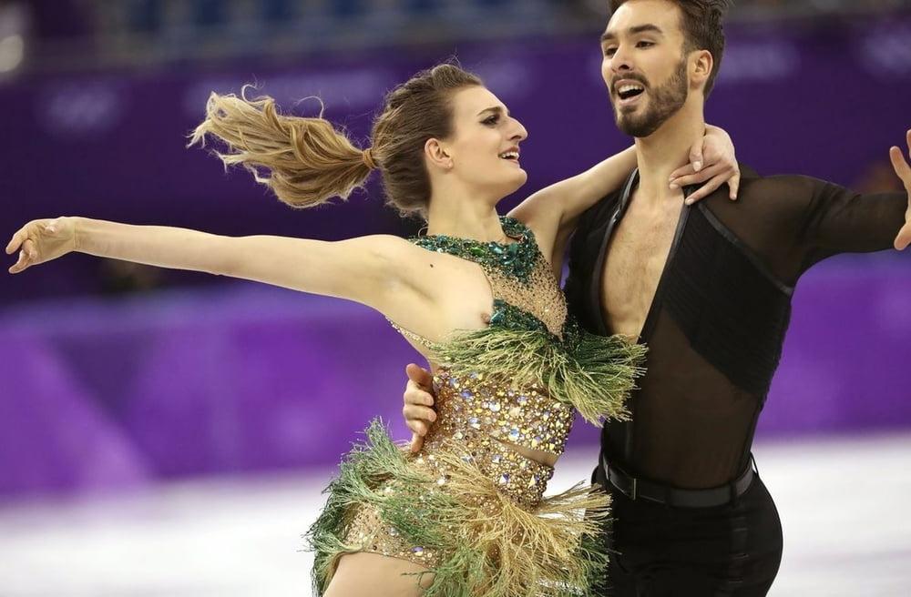 25P Gabriella Papadakis oops Olympiques Games feb 2018