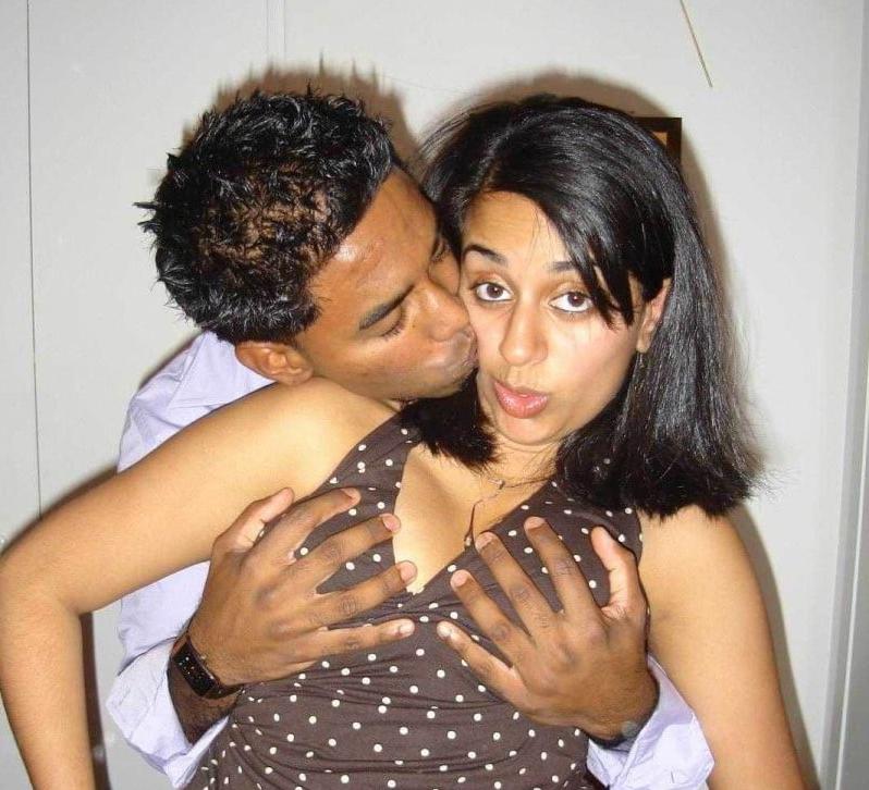 25P Desi Porn Pics 13