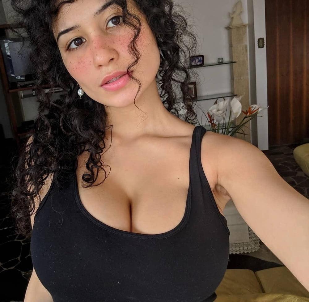 11P Slim n Busty 14