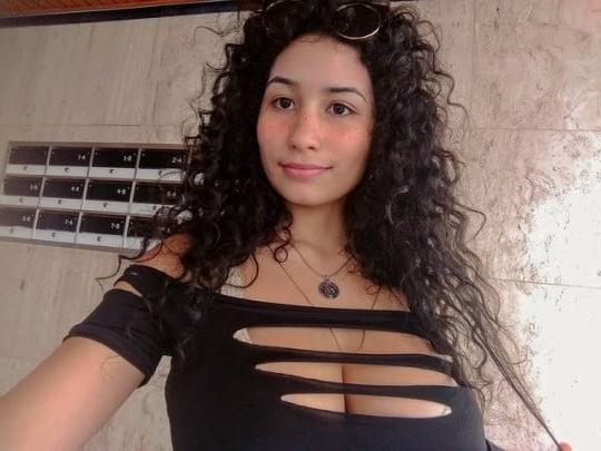 11P Slim n Busty 14