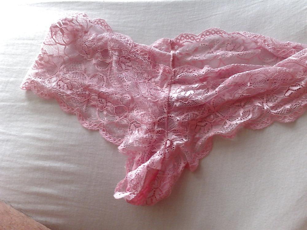 5P A guy I know with his wifes panties