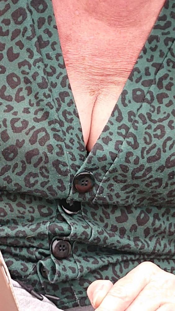 20P Downblouse