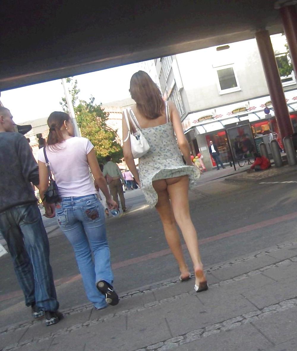 25P Upskirts & Asses 2