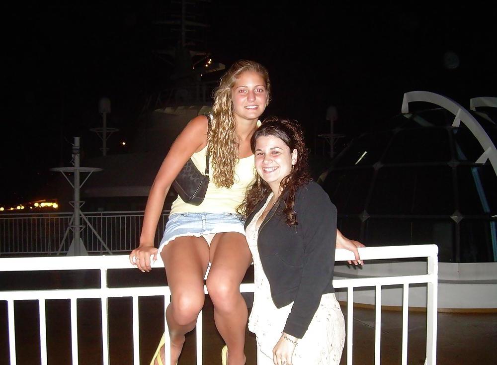 25P Upskirts & Asses 2