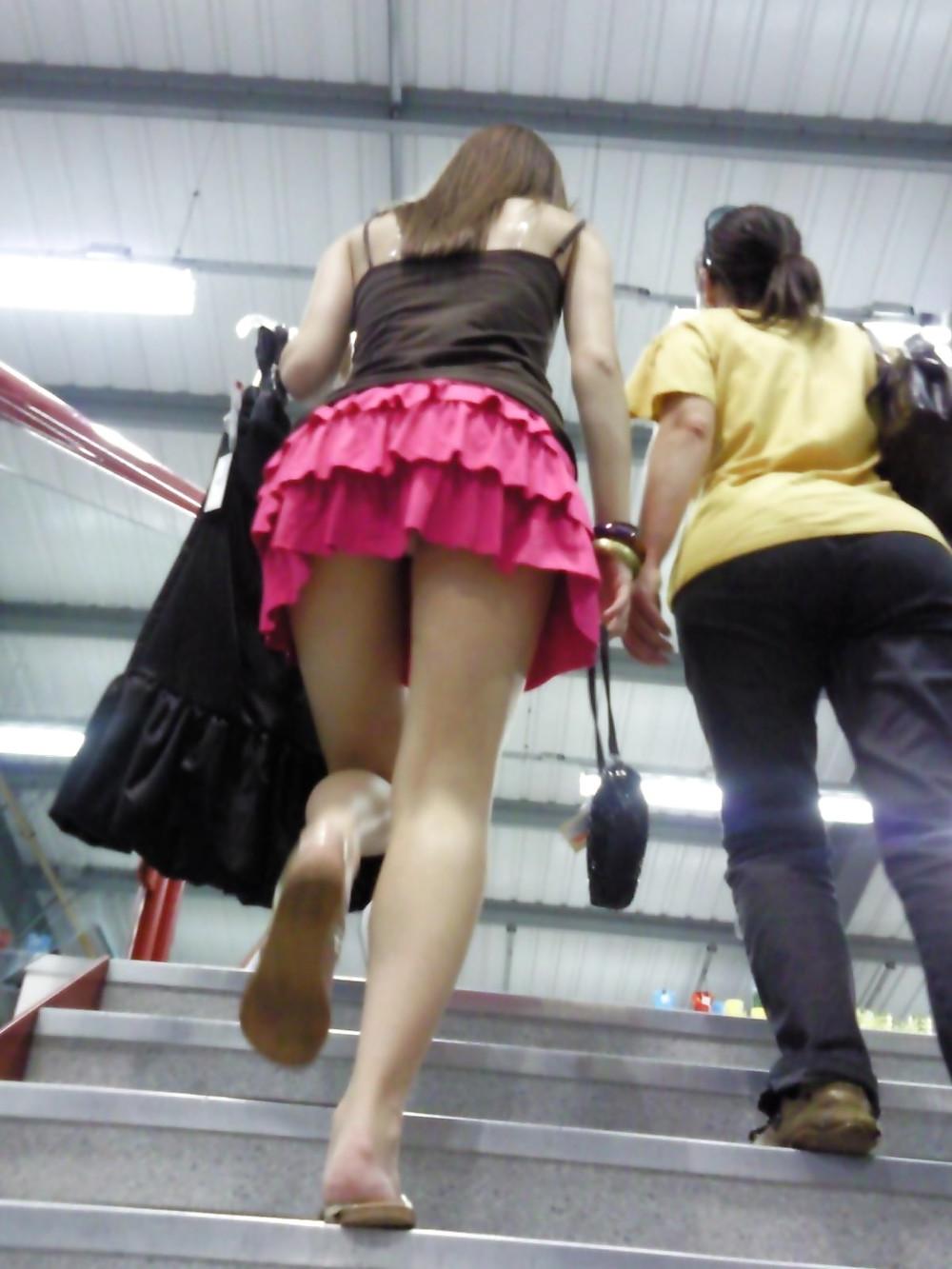 25P Upskirts & Asses 2