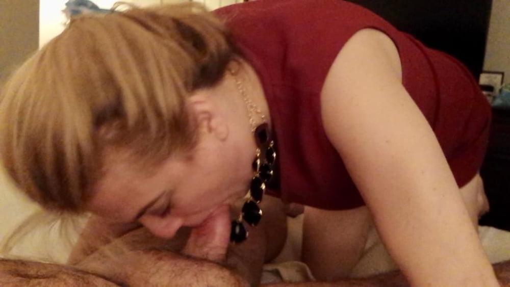 10P Deepthroat MILFs 75