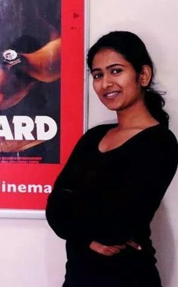25P Compiled set of beautiful hairy desi pussy (106)