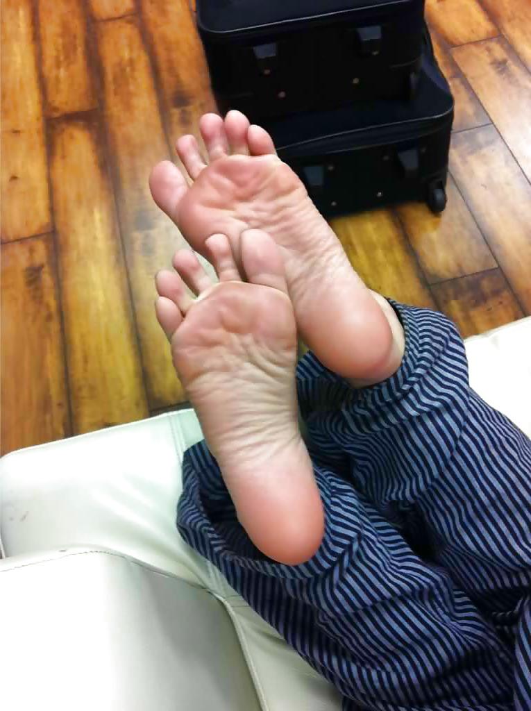 25P Foot fetish colection