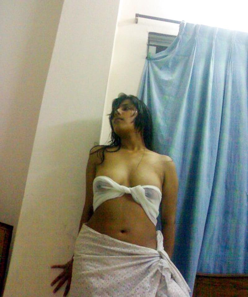 25P Desi Porn Pics 8