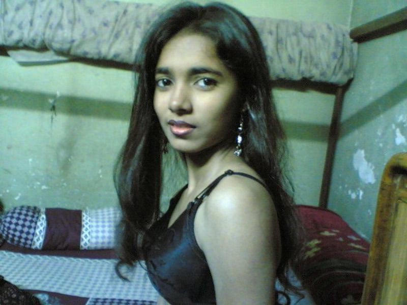 25P Desi Porn Pics 11