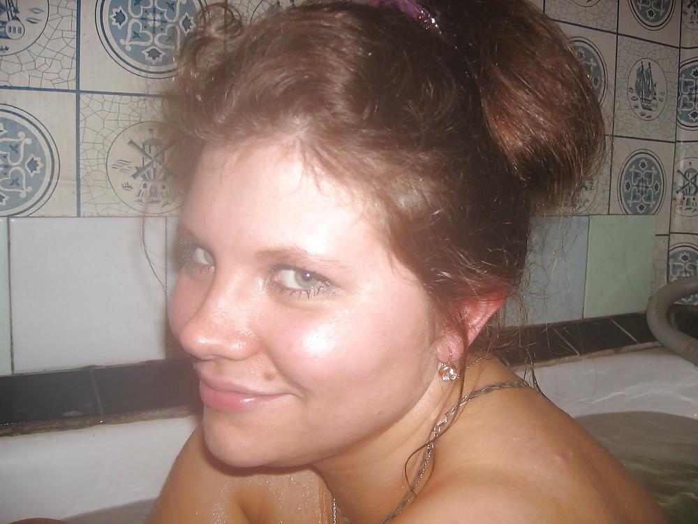 25P Busty Amateur Sweety