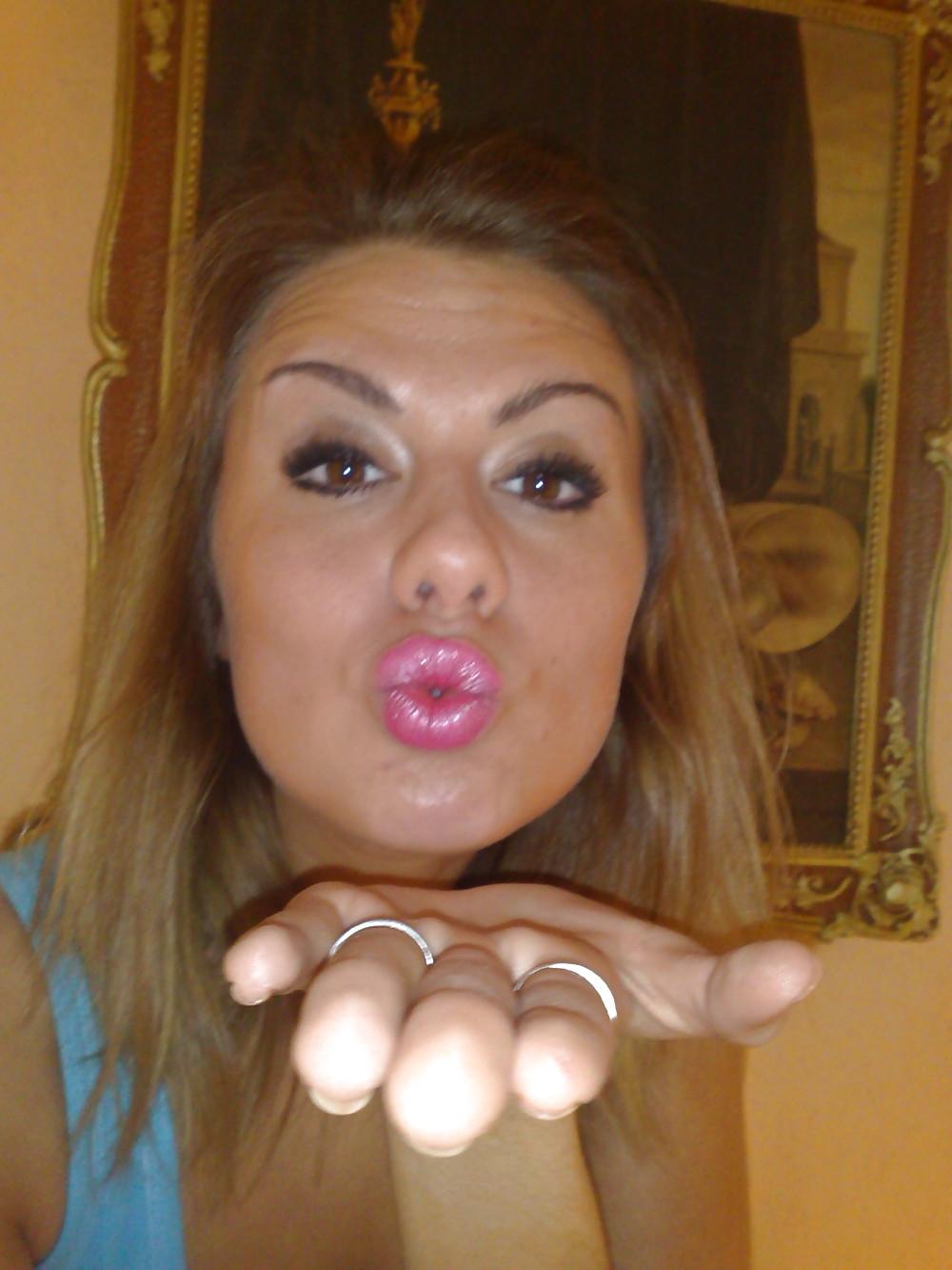 25P Sexy Self-Shot Horny Babe 1