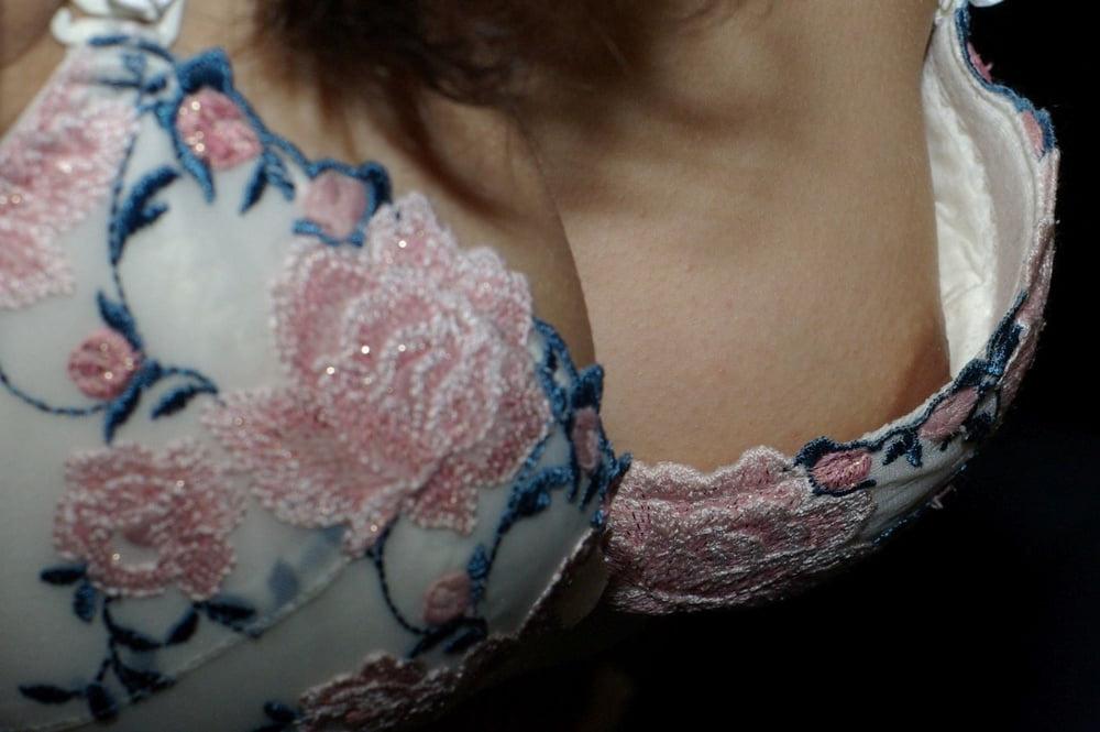 25P Downblouse & Nippelblicke 247
