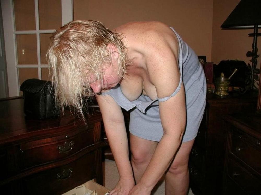 25P Downblouse & Nippelblicke 247