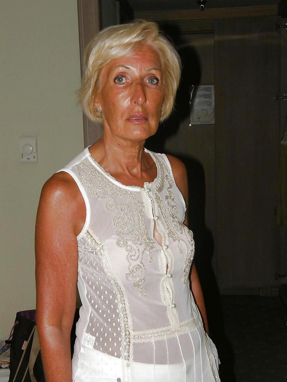 25P Mature French Beauty 1