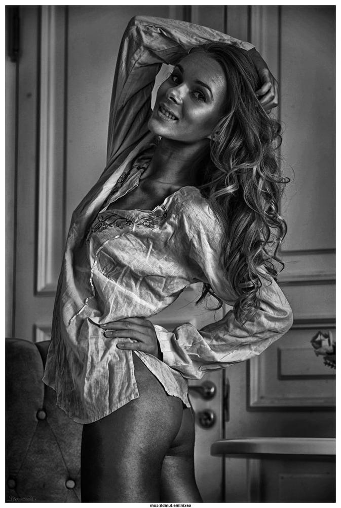 25P Beauty in Black and White 43