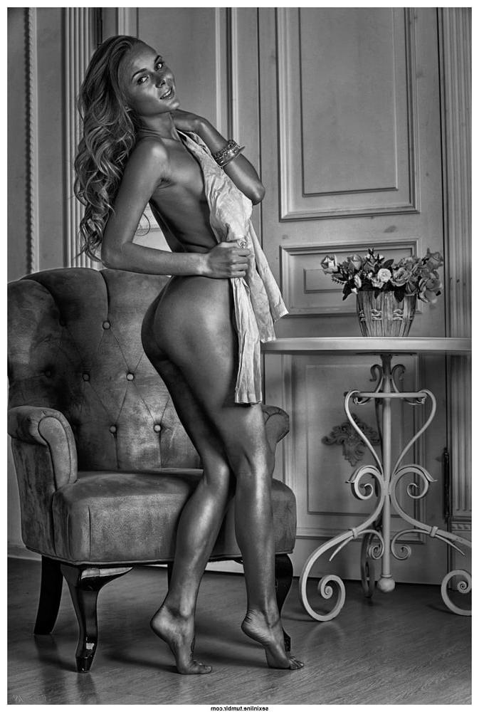 25P Beauty in Black and White 43