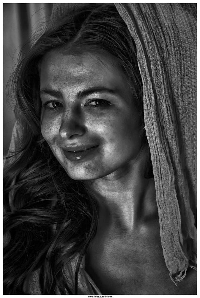 25P Beauty in Black and White 35