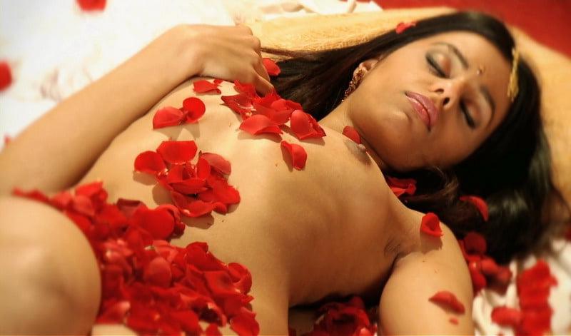 25P Desi Porn Pics 4