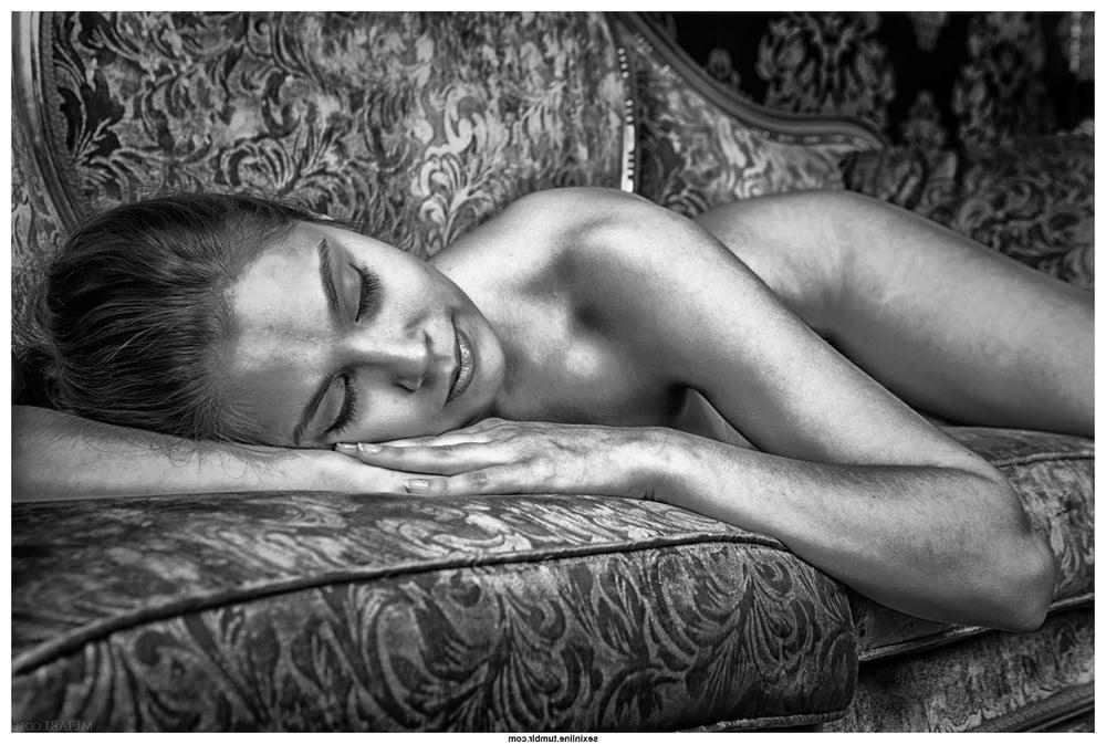 25P Beauty in Black and White 42
