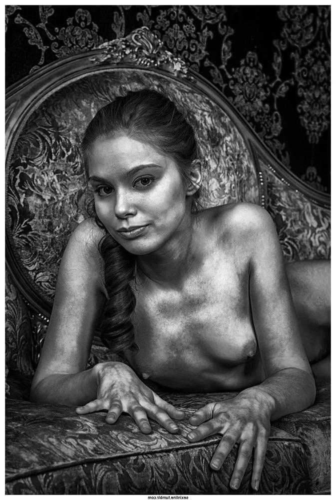 25P Beauty in Black and White 42