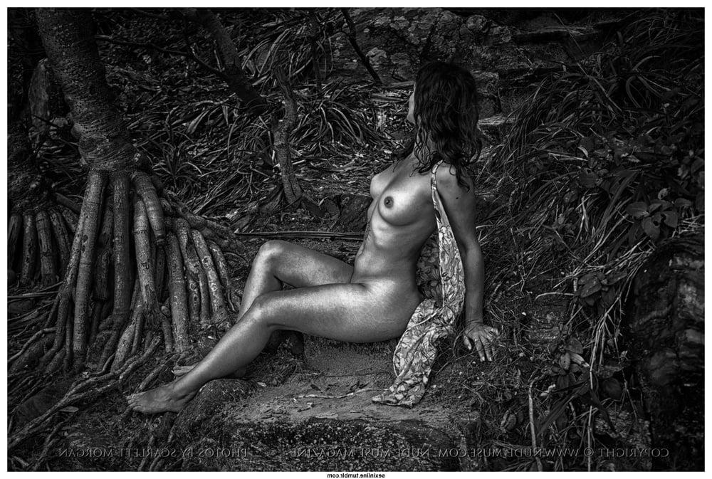 25P Beauty in Black and White 38