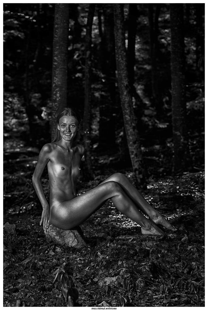 25P Beauty in Black and White 36