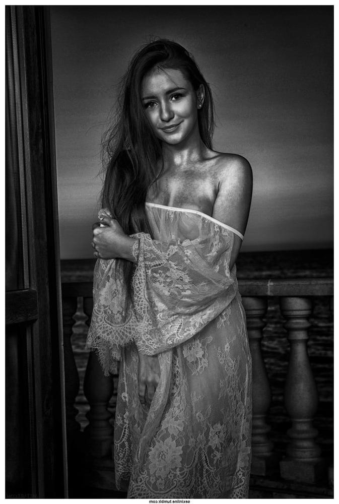 25P Beauty in Black and White 30