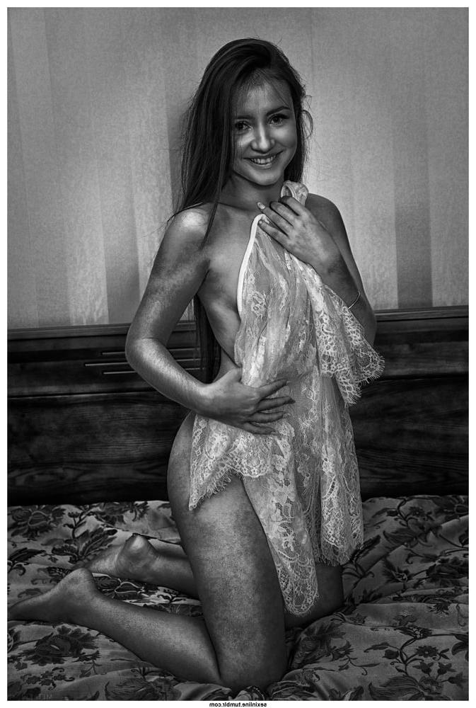 25P Beauty in Black and White 30