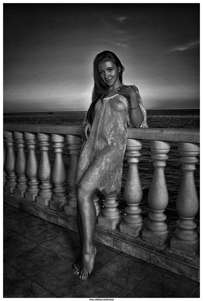 25P Beauty in Black and White 30