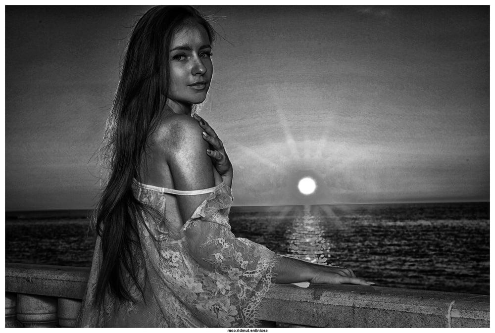 25P Beauty in Black and White 30