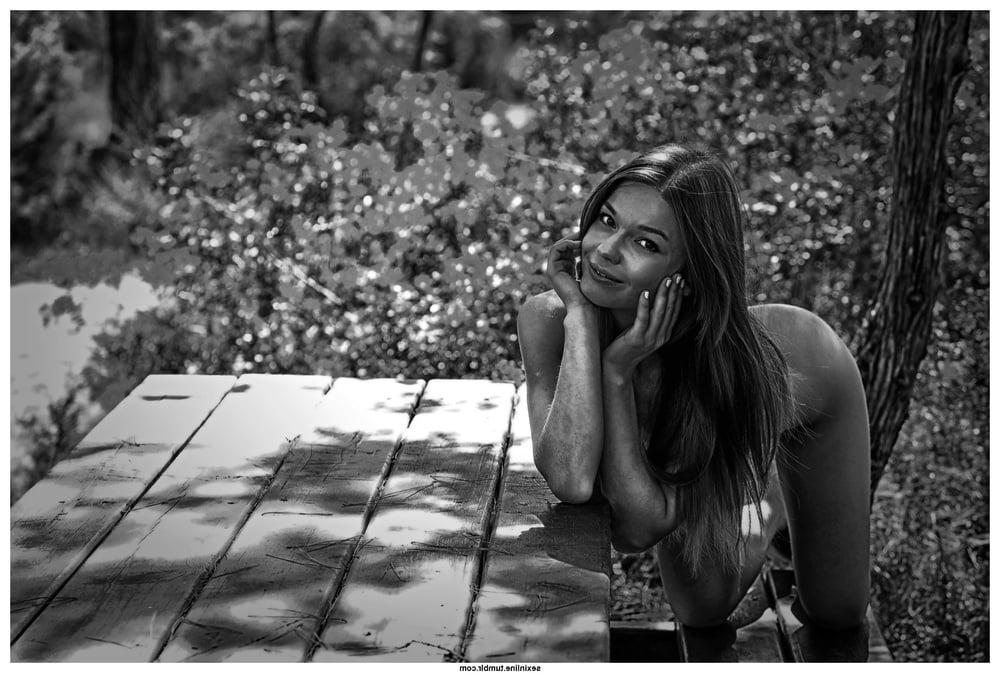 25P Beauty in Black and White 34
