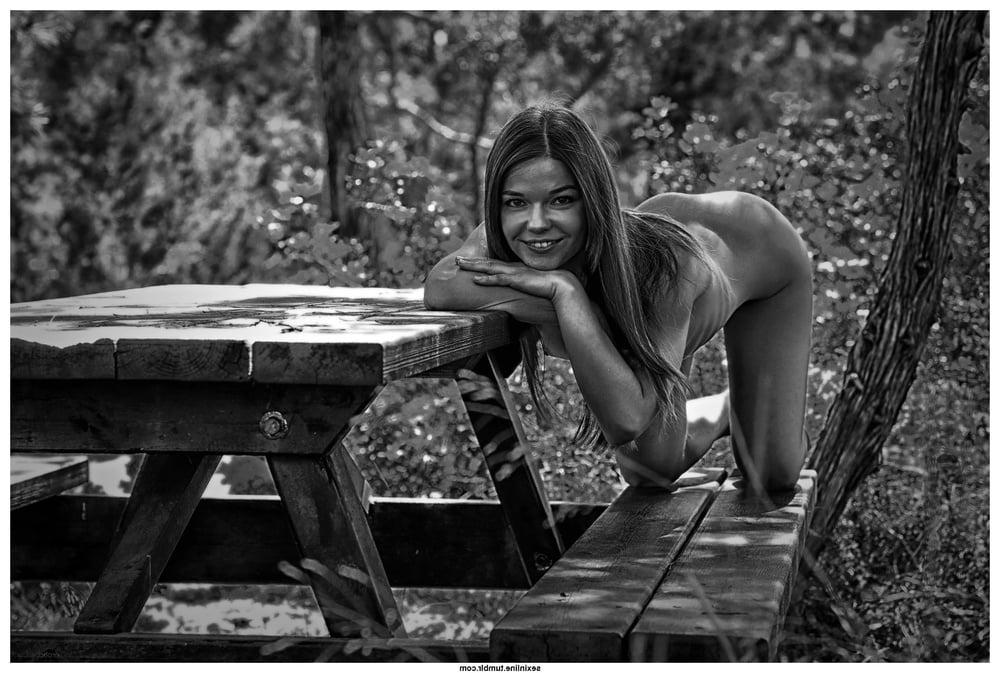 25P Beauty in Black and White 34