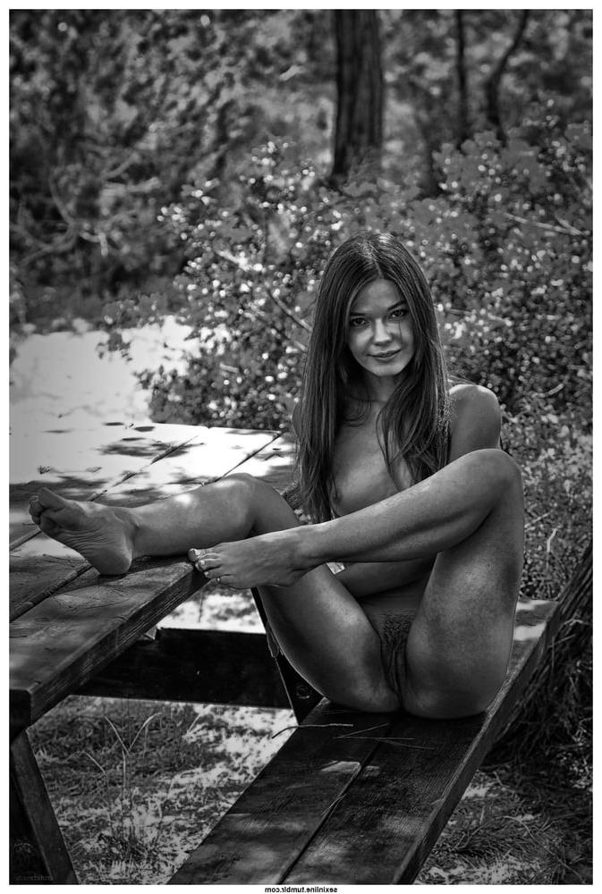 25P Beauty in Black and White 34
