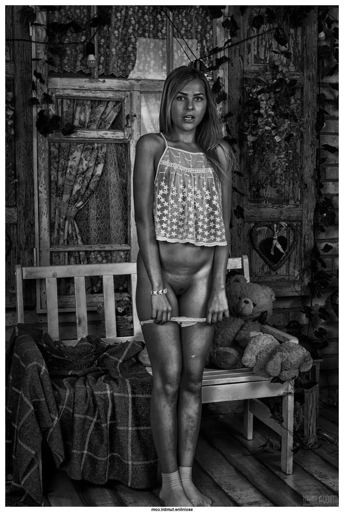 25P Beauty in Black and White 28