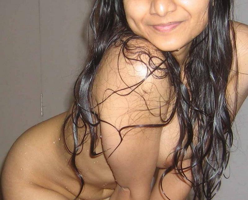 25P Desi Porn Pics 3