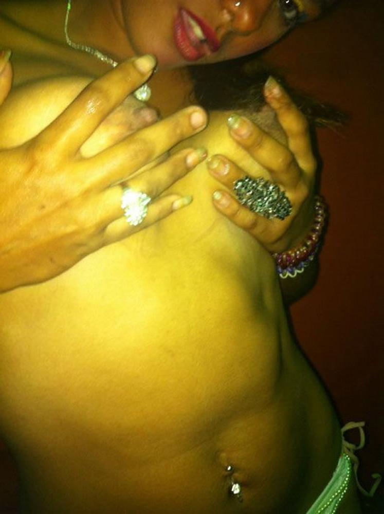 25P Desi Porn Pics 3