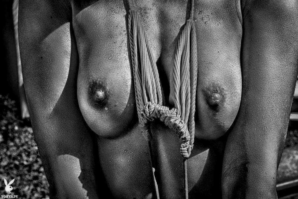 25P Beauty in Black and White 13
