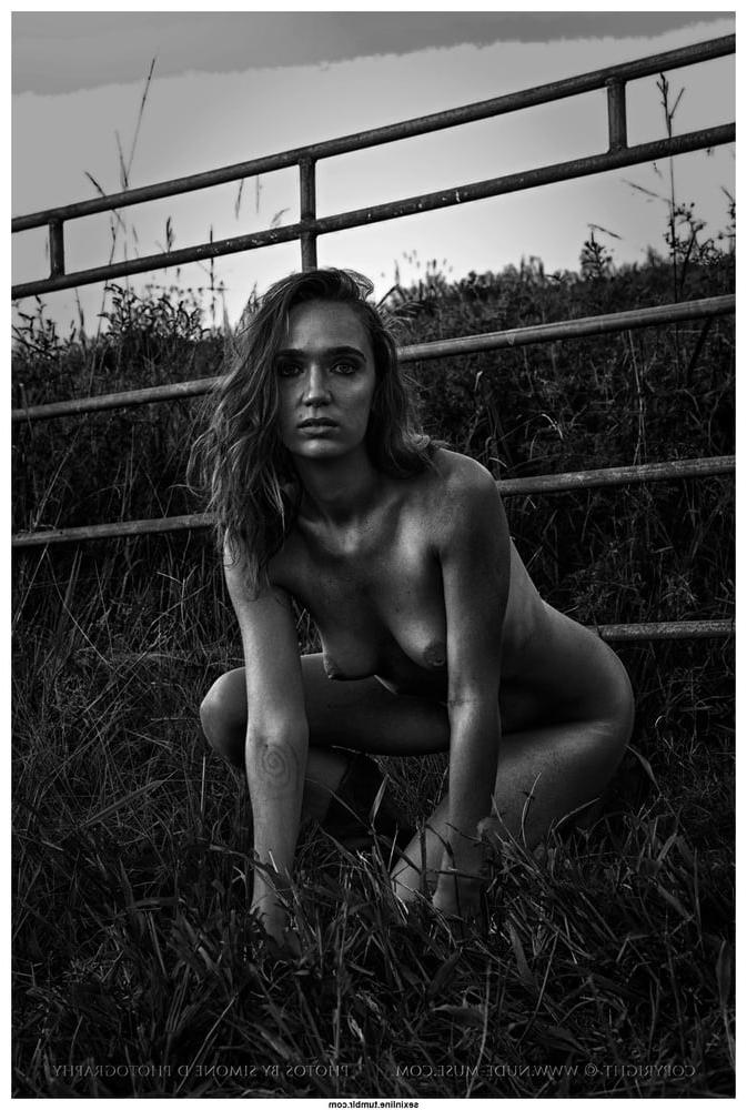 25P Beauty in Black and White 29