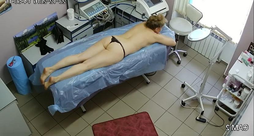 25P Hidden cameras. Beauty salon spying on mom 9