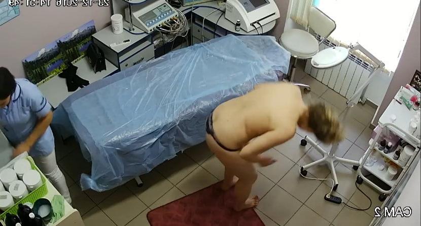 25P Hidden cameras. Beauty salon spying on mom 9