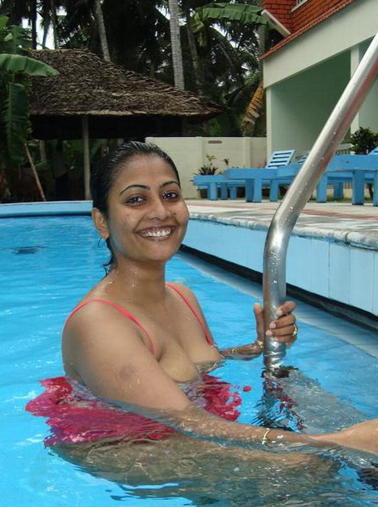 25P Desi Porn Pics 6