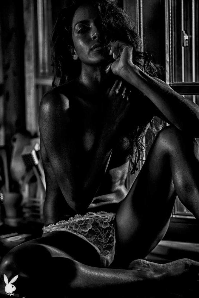 25P Beauty in Black and White 22